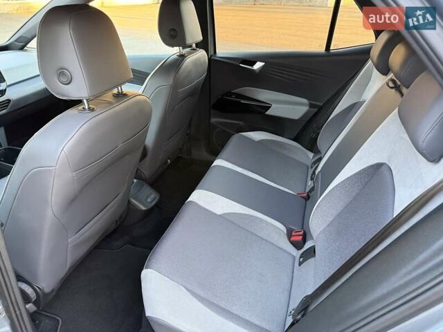 Сірий Фольксваген ID.3, об'ємом двигуна 0 л та пробігом 135 тис. км за 17900 $, фото 59 на Automoto.ua