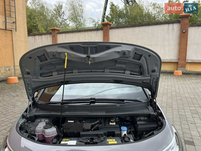 Фольксваген ID.3 2020 в Коломые на Automoto.ua Серый Фольксваген ID.3, объемом двигателя 0 л и пробегом 87 тыс. км за 16450 $, фото 38 на Automoto.ua