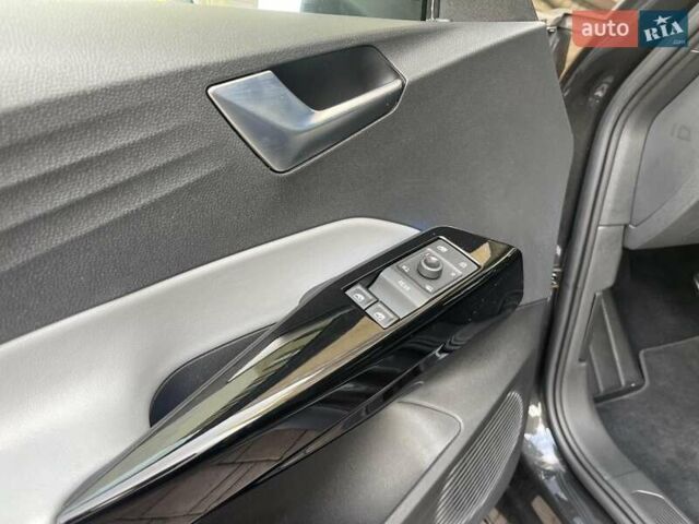 Сірий Фольксваген ID.3, об'ємом двигуна 0 л та пробігом 129 тис. км за 18500 $, фото 39 на Automoto.ua
