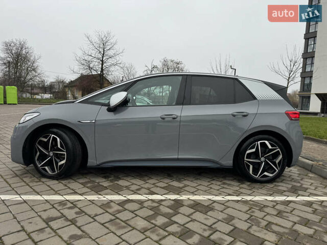 Серый Фольксваген ID.3, объемом двигателя 0 л и пробегом 107 тыс. км за 16999 $, фото 9 на Automoto.ua