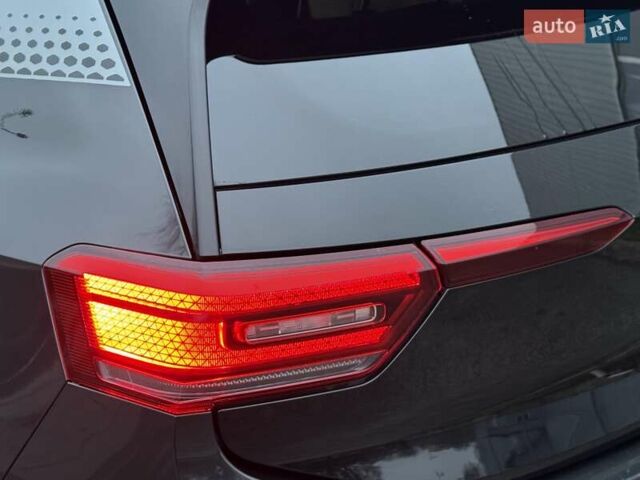 Серый Фольксваген ID.3, объемом двигателя 0 л и пробегом 145 тыс. км за 15900 $, фото 2 на Automoto.ua