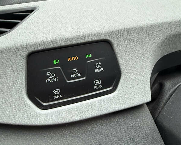 Сірий Фольксваген ID.3, об'ємом двигуна 0 л та пробігом 182 тис. км за 15499 $, фото 33 на Automoto.ua