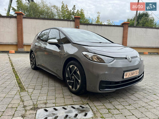 Фольксваген ID.3 2020 в Коломые на Automoto.ua Серый Фольксваген ID.3, объемом двигателя 0 л и пробегом 87 тыс. км за 16450 $, фото 12 на Automoto.ua