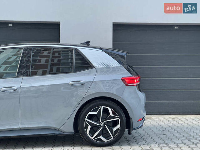 Серый Фольксваген ID.3, объемом двигателя 0 л и пробегом 91 тыс. км за 16999 $, фото 11 на Automoto.ua