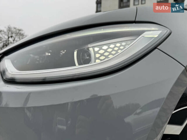 Серый Фольксваген ID.3, объемом двигателя 0 л и пробегом 107 тыс. км за 16999 $, фото 4 на Automoto.ua