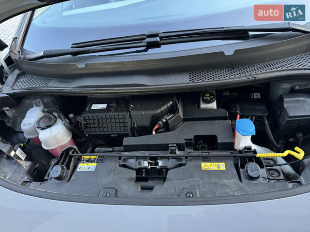 Серый Фольксваген ID.3, объемом двигателя 0 л и пробегом 91 тыс. км за 16999 $, фото 66 на Automoto.ua