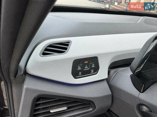 Серый Фольксваген ID.3, объемом двигателя 0 л и пробегом 97 тыс. км за 16900 $, фото 20 на Automoto.ua