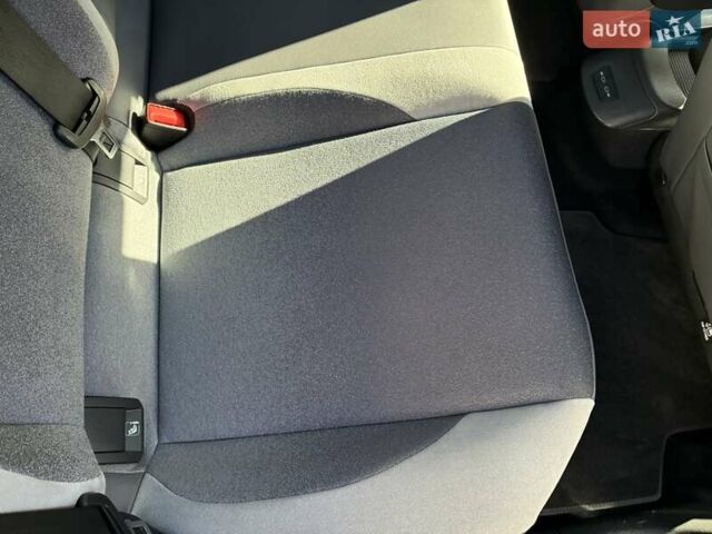 Сірий Фольксваген ID.3, об'ємом двигуна 0 л та пробігом 89 тис. км за 19800 $, фото 40 на Automoto.ua