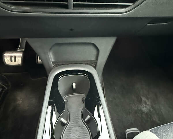 Сірий Фольксваген ID.3, об'ємом двигуна 0 л та пробігом 182 тис. км за 15499 $, фото 35 на Automoto.ua