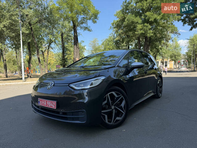 Серый Фольксваген ID.3, объемом двигателя 0 л и пробегом 104 тыс. км за 18500 $, фото 1 на Automoto.ua