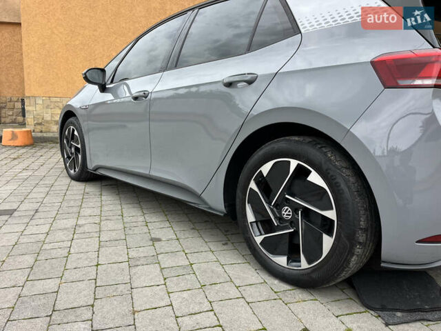 Фольксваген ID.3 2020 в Коломые на Automoto.ua Серый Фольксваген ID.3, объемом двигателя 0 л и пробегом 87 тыс. км за 16450 $, фото 26 на Automoto.ua