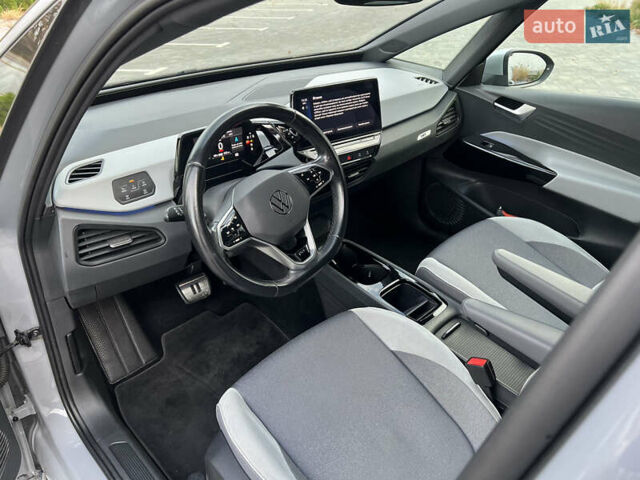 Серый Фольксваген ID.3, объемом двигателя 0 л и пробегом 117 тыс. км за 17300 $, фото 33 на Automoto.ua