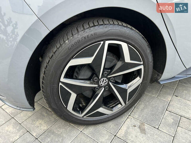 Серый Фольксваген ID.3, объемом двигателя 0 л и пробегом 117 тыс. км за 17300 $, фото 25 на Automoto.ua