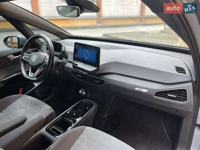 Фольксваген ID.3 2020 в Коломые на Automoto.ua Серый Фольксваген ID.3, объемом двигателя 0 л и пробегом 87 тыс. км за 16450 $, фото 36 на Automoto.ua