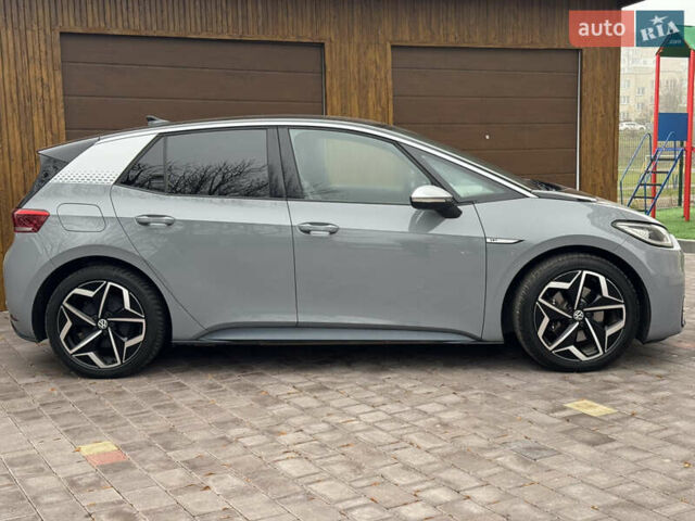 Серый Фольксваген ID.3, объемом двигателя 0 л и пробегом 129 тыс. км за 16400 $, фото 5 на Automoto.ua