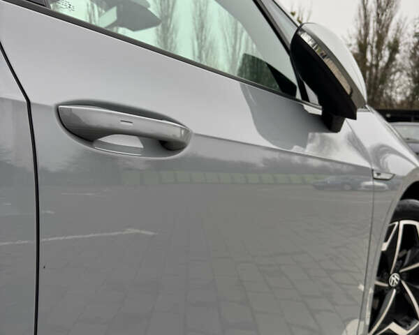 Серый Фольксваген ID.3, объемом двигателя 0 л и пробегом 107 тыс. км за 16999 $, фото 24 на Automoto.ua