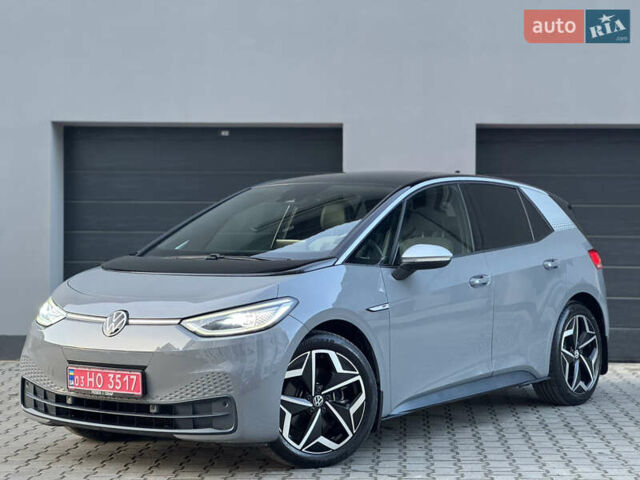 Серый Фольксваген ID.3, объемом двигателя 0 л и пробегом 91 тыс. км за 16999 $, фото 4 на Automoto.ua