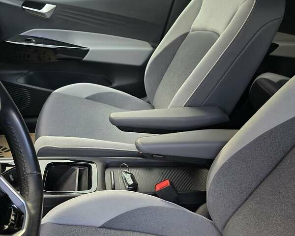 Серый Фольксваген ID.3, объемом двигателя 0 л и пробегом 109 тыс. км за 17799 $, фото 36 на Automoto.ua