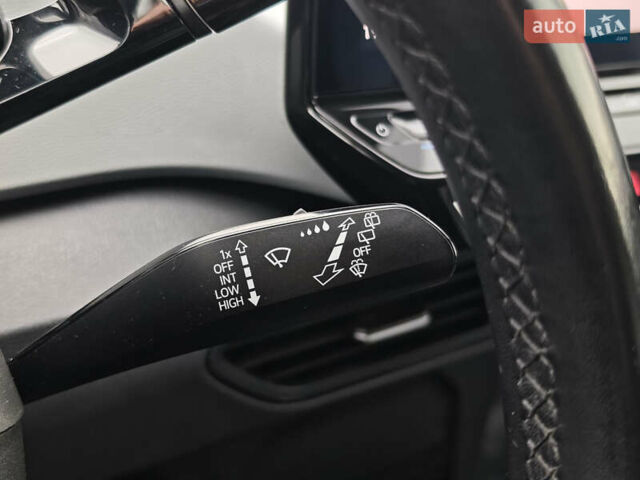 Фольксваген ID.3 2020 в Луцке на Automoto.ua Серый Фольксваген ID.3, объемом двигателя 0 л и пробегом 173 тыс. км за 16699 $, фото 28 на Automoto.ua