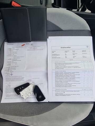 Серый Фольксваген ID.3, объемом двигателя 0 л и пробегом 147 тыс. км за 15000 $, фото 1 на Automoto.ua