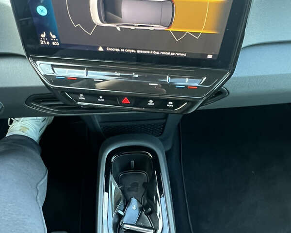 Серый Фольксваген ID.3, объемом двигателя 0 л и пробегом 143 тыс. км за 16206 $, фото 15 на Automoto.ua