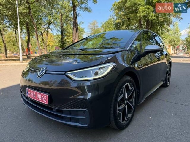 Серый Фольксваген ID.3, объемом двигателя 0 л и пробегом 104 тыс. км за 18500 $, фото 4 на Automoto.ua