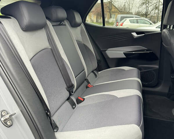 Серый Фольксваген ID.3, объемом двигателя 0 л и пробегом 107 тыс. км за 16999 $, фото 89 на Automoto.ua