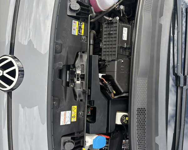 Фольксваген ID.3 2020 в Коломые на Automoto.ua Серый Фольксваген ID.3, объемом двигателя 0 л и пробегом 214 тыс. км за 14999 $, фото 40 на Automoto.ua
