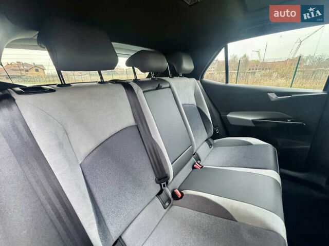 Серый Фольксваген ID.3, объемом двигателя 0 л и пробегом 129 тыс. км за 17600 $, фото 40 на Automoto.ua