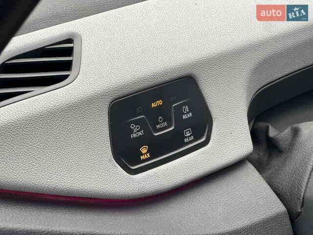 Серый Фольксваген ID.3, объемом двигателя 0 л и пробегом 64 тыс. км за 16950 $, фото 28 на Automoto.ua