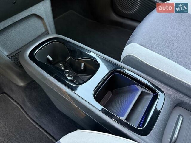 Сірий Фольксваген ID.3, об'ємом двигуна 0 л та пробігом 135 тис. км за 17900 $, фото 73 на Automoto.ua