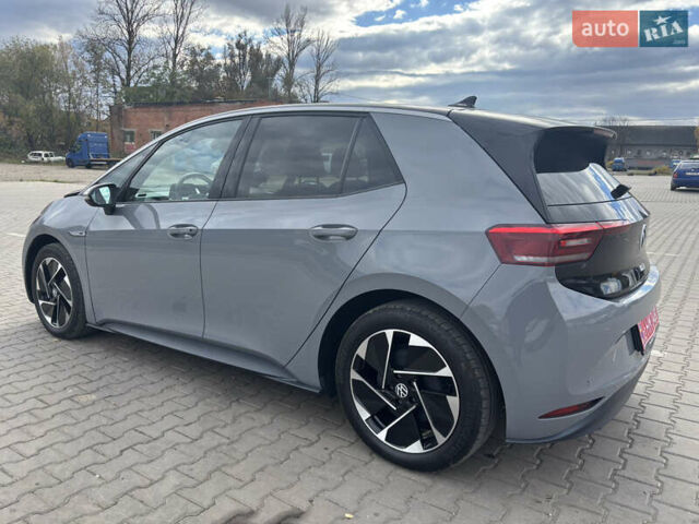 Фольксваген ID.3 2020 в Коломые на Automoto.ua Серый Фольксваген ID.3, объемом двигателя 0 л и пробегом 214 тыс. км за 14999 $, фото 10 на Automoto.ua