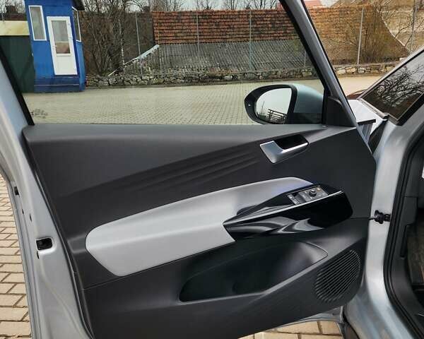 Серый Фольксваген ID.3, объемом двигателя 0 л и пробегом 164 тыс. км за 15800 $, фото 15 на Automoto.ua