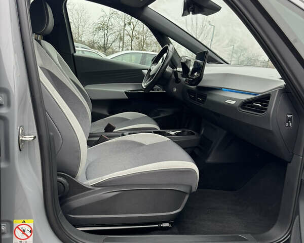 Серый Фольксваген ID.3, объемом двигателя 0 л и пробегом 107 тыс. км за 16999 $, фото 93 на Automoto.ua