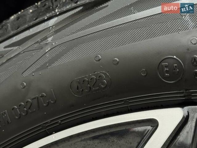 Серый Фольксваген ID.3, объемом двигателя 0 л и пробегом 100 тыс. км за 16999 $, фото 37 на Automoto.ua