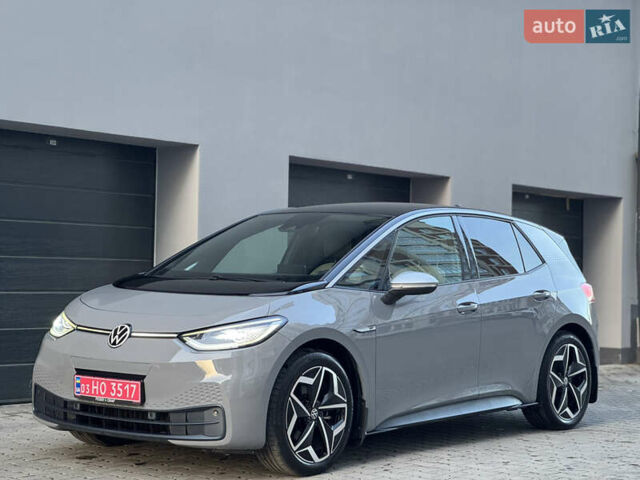 Серый Фольксваген ID.3, объемом двигателя 0 л и пробегом 91 тыс. км за 16999 $, фото 9 на Automoto.ua