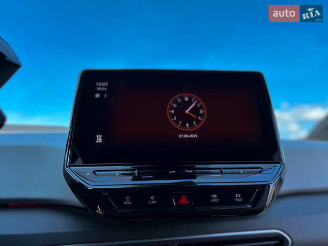 Серый Фольксваген ID.3, объемом двигателя 0 л и пробегом 58 тыс. км за 17800 $, фото 33 на Automoto.ua