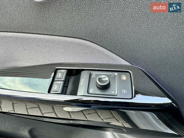 Сірий Фольксваген ID.3, об'ємом двигуна 0 л та пробігом 137 тис. км за 16200 $, фото 58 на Automoto.ua