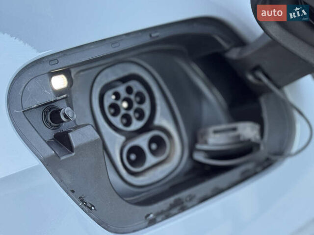 Серый Фольксваген ID.3, объемом двигателя 0 л и пробегом 91 тыс. км за 16999 $, фото 20 на Automoto.ua