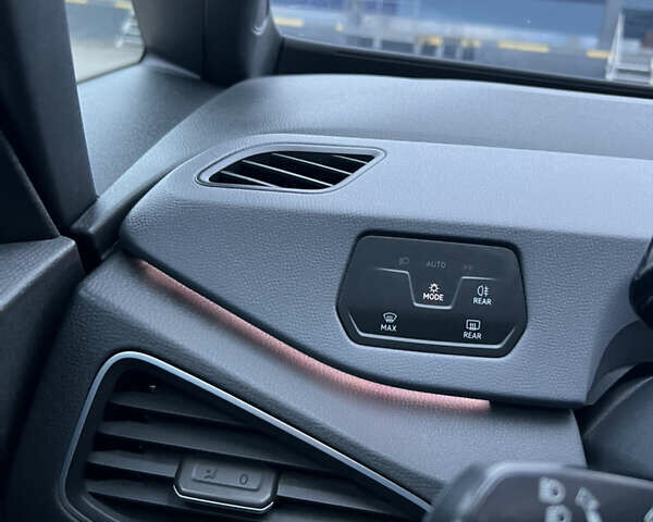 Серый Фольксваген ID.3, объемом двигателя 0 л и пробегом 168 тыс. км за 14450 $, фото 26 на Automoto.ua