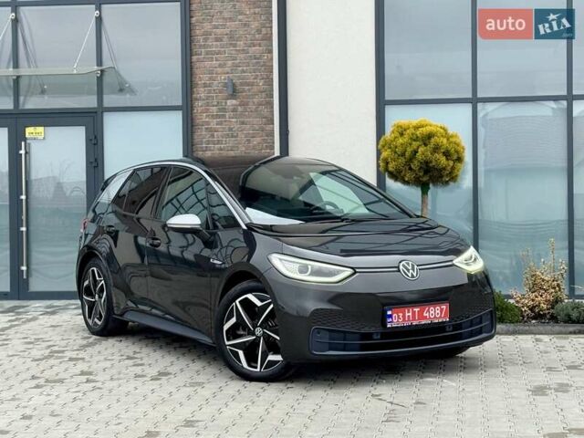 Серый Фольксваген ID.3, объемом двигателя 0 л и пробегом 100 тыс. км за 16999 $, фото 6 на Automoto.ua