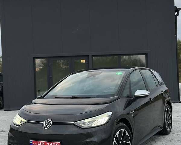 Серый Фольксваген ID.3, объемом двигателя 0 л и пробегом 123 тыс. км за 14999 $, фото 1 на Automoto.ua