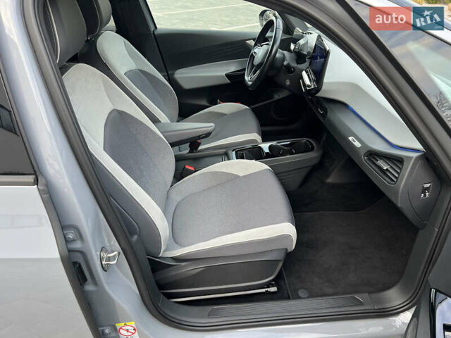 Серый Фольксваген ID.3, объемом двигателя 0 л и пробегом 117 тыс. км за 17300 $, фото 74 на Automoto.ua