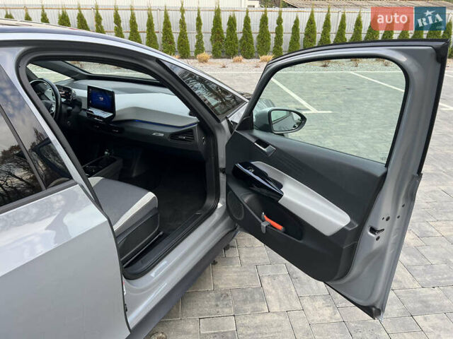 Серый Фольксваген ID.3, объемом двигателя 0 л и пробегом 117 тыс. км за 17300 $, фото 71 на Automoto.ua