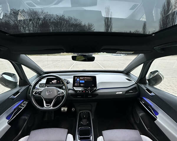 Серый Фольксваген ID.3, объемом двигателя 0 л и пробегом 160 тыс. км за 17200 $, фото 66 на Automoto.ua