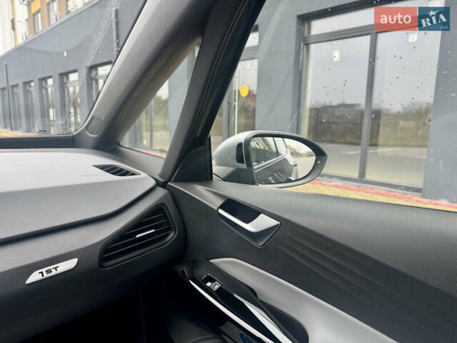 Серый Фольксваген ID.3, объемом двигателя 0 л и пробегом 129 тыс. км за 17600 $, фото 54 на Automoto.ua