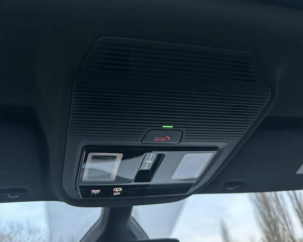 Серый Фольксваген ID.3, объемом двигателя 0 л и пробегом 160 тыс. км за 17200 $, фото 67 на Automoto.ua