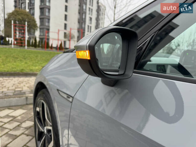 Серый Фольксваген ID.3, объемом двигателя 0 л и пробегом 107 тыс. км за 16999 $, фото 104 на Automoto.ua