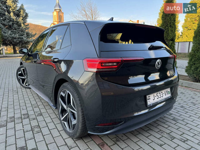 Серый Фольксваген ID.3, объемом двигателя 0 л и пробегом 159 тыс. км за 16300 $, фото 2 на Automoto.ua