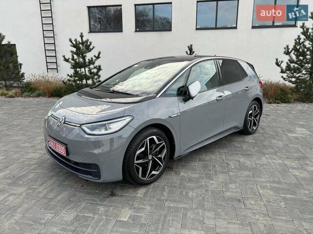 Серый Фольксваген ID.3, объемом двигателя 0 л и пробегом 117 тыс. км за 17300 $, фото 2 на Automoto.ua